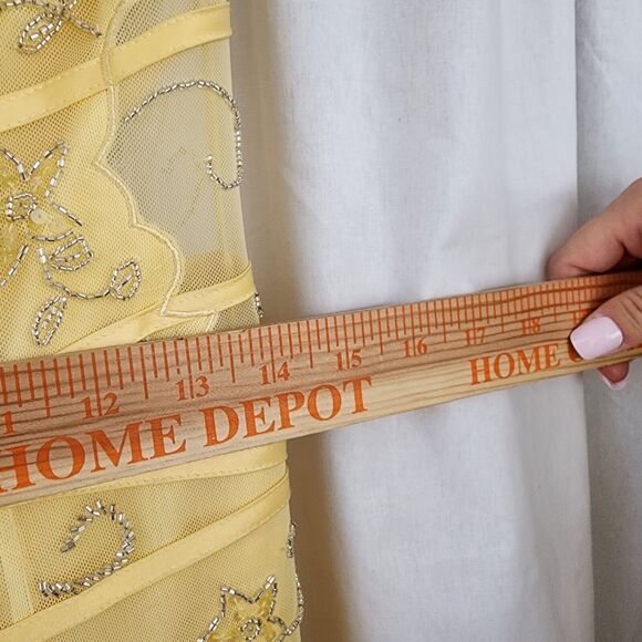 CACHE Vintage Formal Full Length Gown Allov Beaded Halter Tulle Pastel Yellow L - Picture 8 of 12